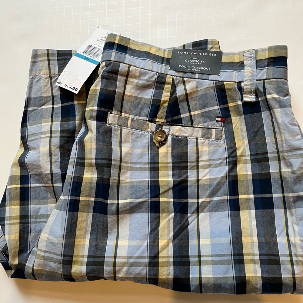 NWT TOMMY HILFIGER shorts Men 36